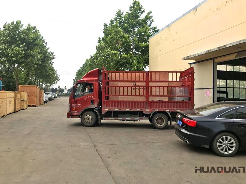 6.10號，山東省濰坊孫先生的這臺HQ350GF自動化發(fā)電機組送貨上門